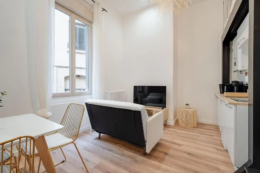 סן-אטיין  Le Boheme Superbe Loft Fonctionnel Et Central 0*,